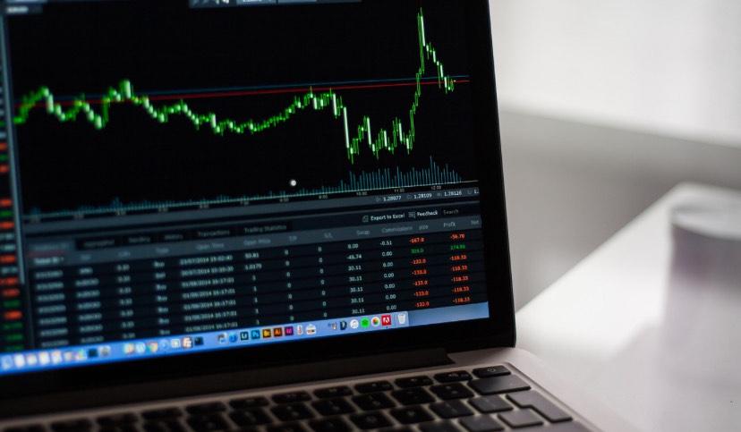 ASX Market Wrap: Tech Stocks Drag as ASX 200 Slides, Utilities and Energy Shine