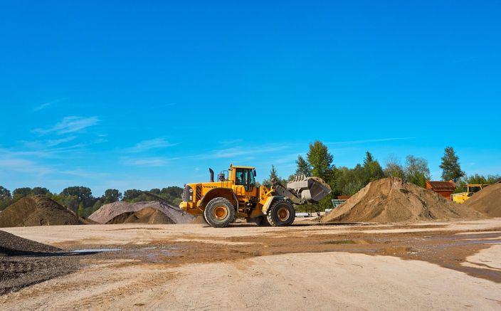 Litchfield Minerals Confirms Multi-Plate Conductor at Oonagalabi, Ground EM Survey Set for November